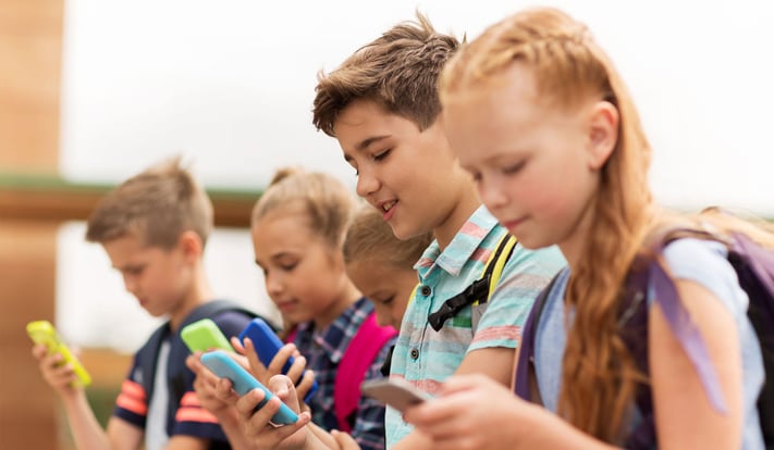 Les abréviations en anglais pour SMS