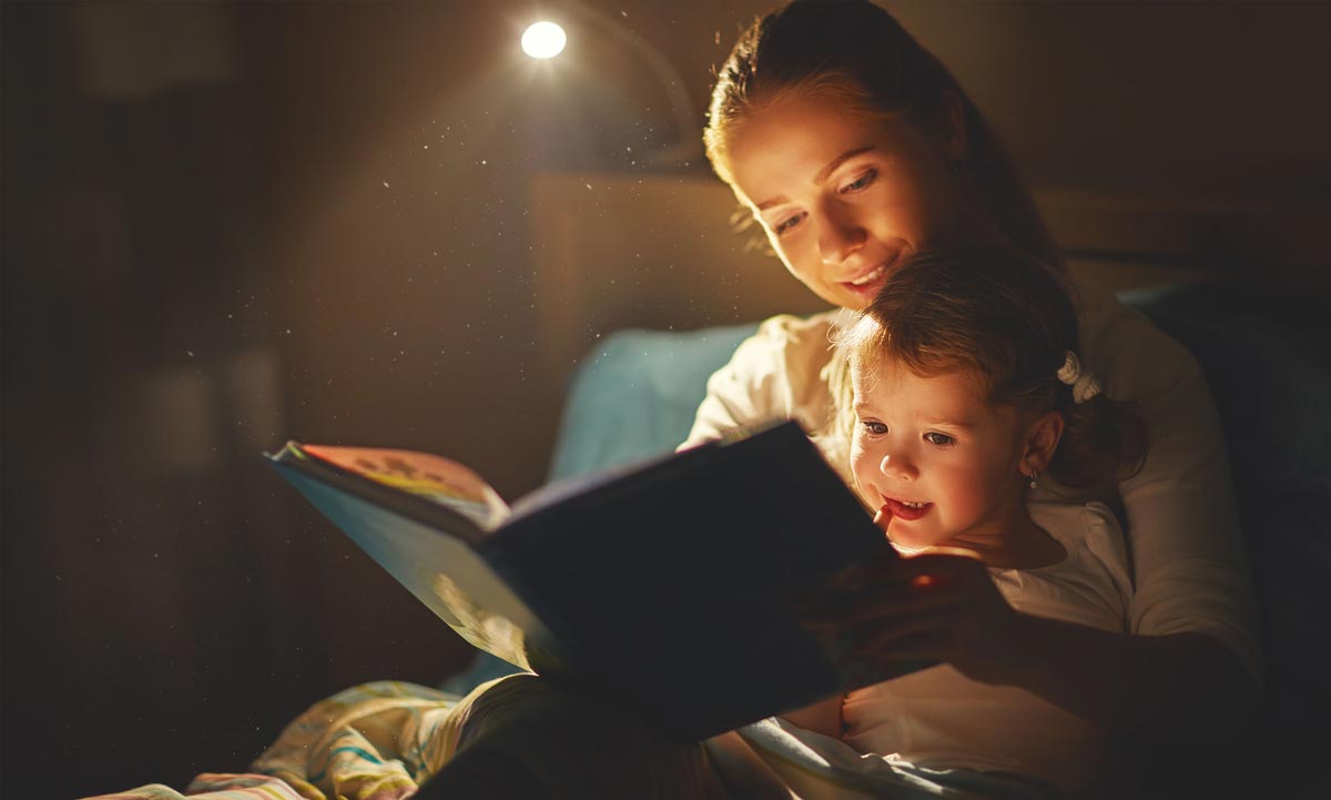 Le moment magique de la lecture le soir, avant de s’endormir